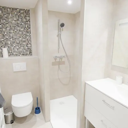 Appartement Modern Duplex With Balcony & Parking, Sleeps 4, 5 Min From Colmar *